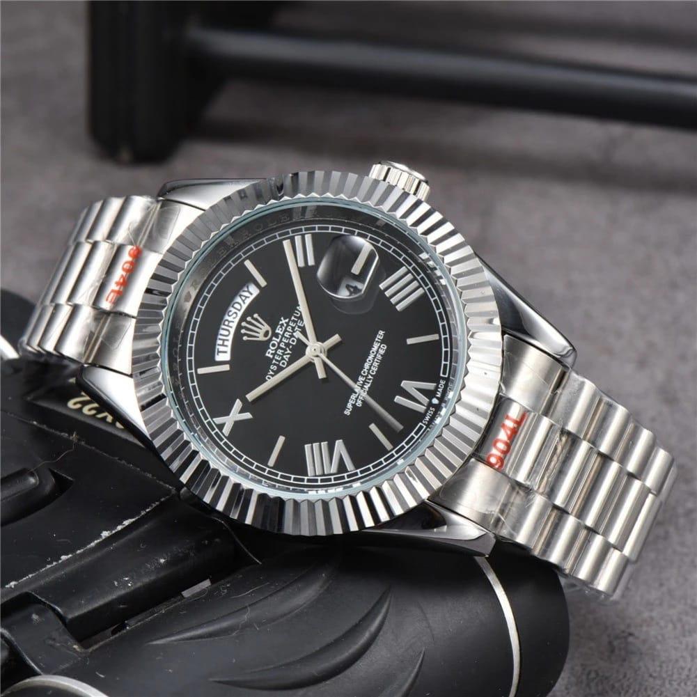 Role_x day date silver black