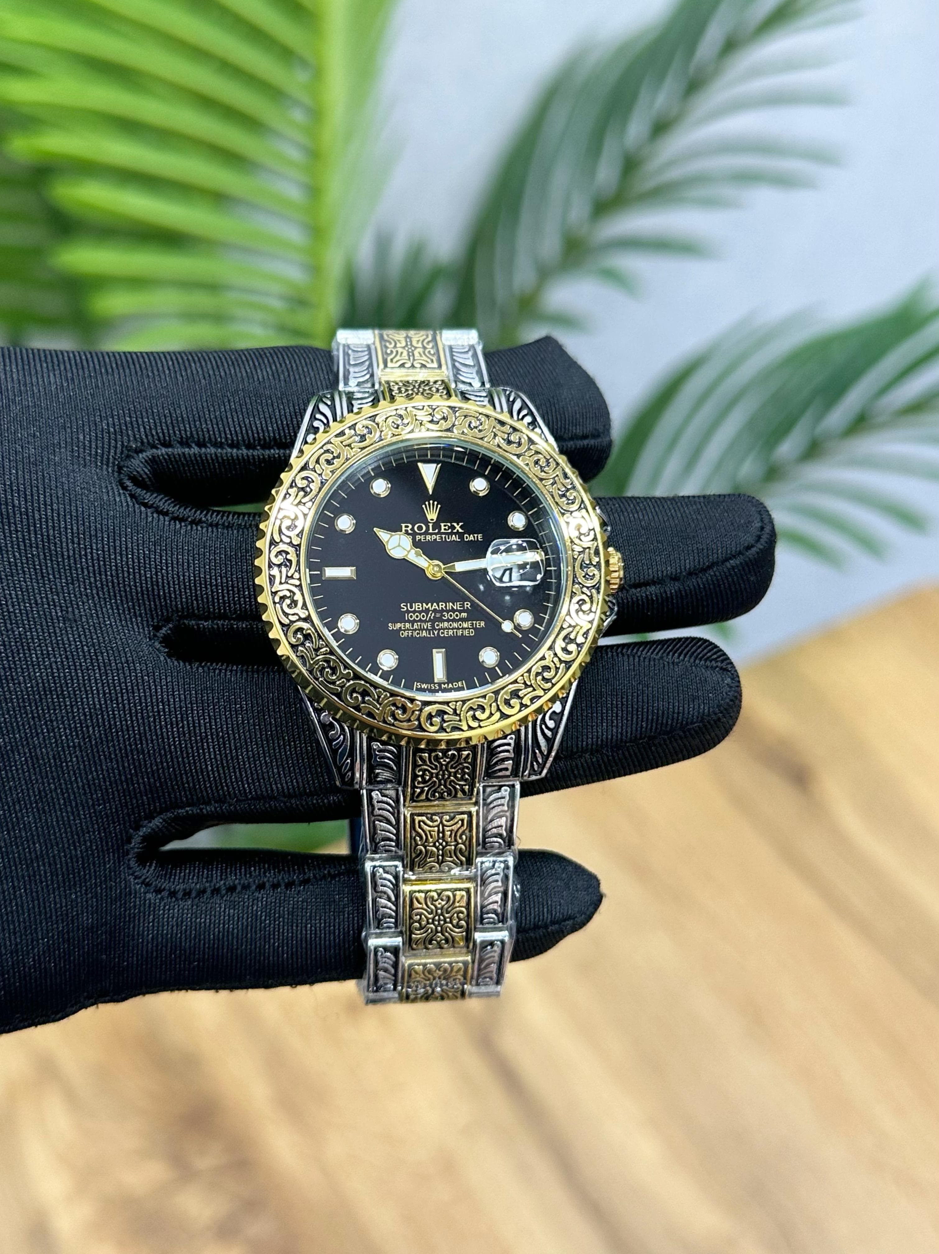 Role_x vintage demanding arrival