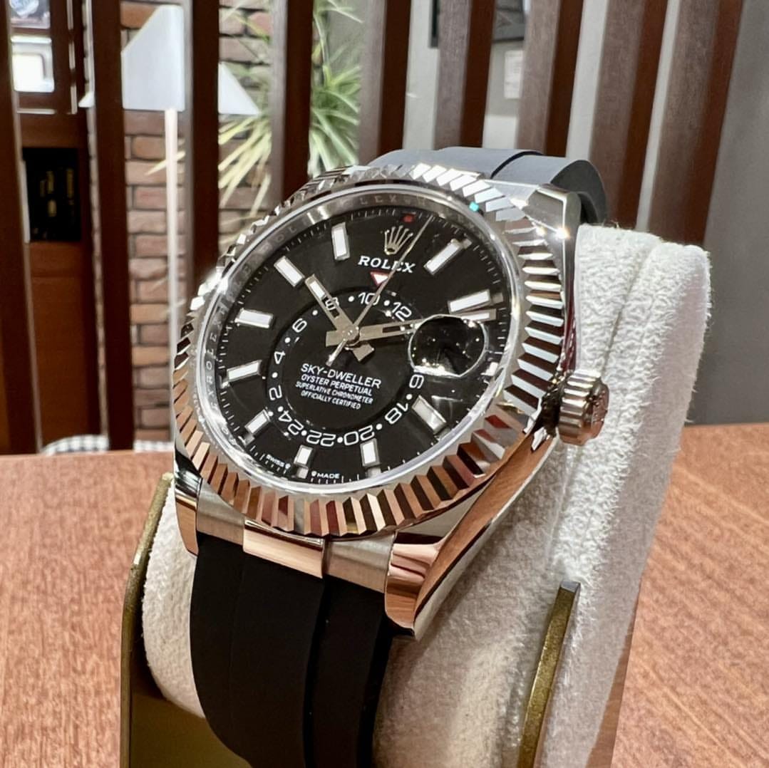 ROLE X OYSTER PERPETUAL SKYDWELLER